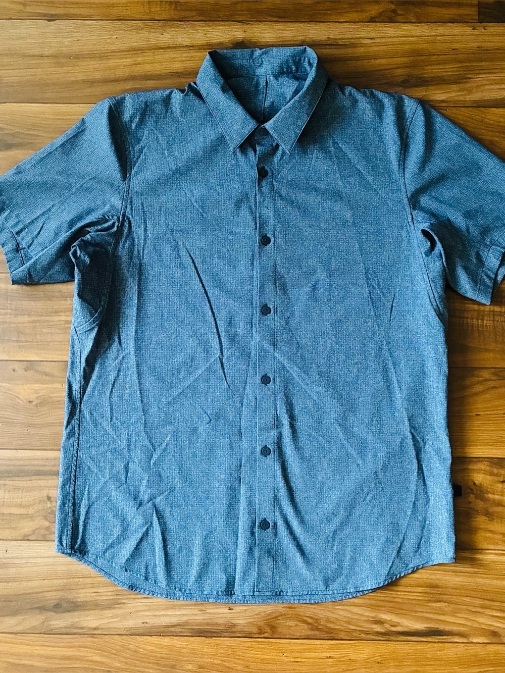 Lululemon Short Sleeve Button Down Shirt Mens Size Medium